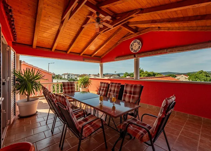Luxury With A Swimming Pool Turanj, Biograd - 18274 别墅