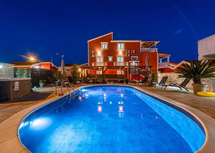 Luxury With A Swimming Pool Turanj, Biograd - 18274 别墅 圣菲利普雅科夫