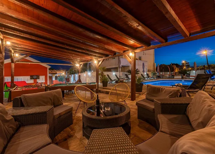 Luxury With A Swimming Pool Turanj, Biograd - 18274
