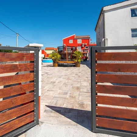 Luxury With A Swimming Pool Turanj, Biograd - 18274