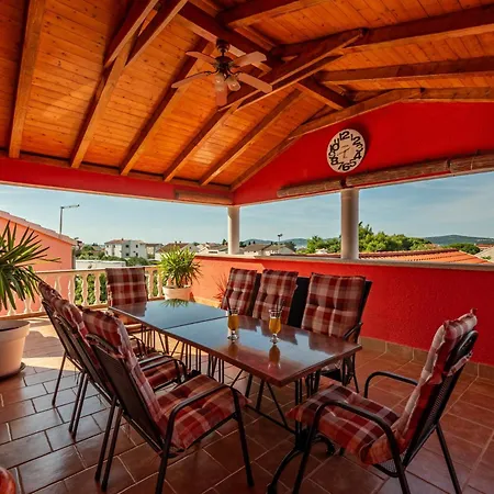 Luxury With A Swimming Pool Turanj, Biograd - 18274 וילה