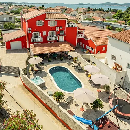 Luxury With A Swimming Pool Turanj, Biograd - 18274 סבטי פיליפ אי ג'קוב