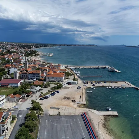 Luxury With A Swimming Pool Turanj, Biograd - 18274 * סבטי פיליפ אי ג'קוב