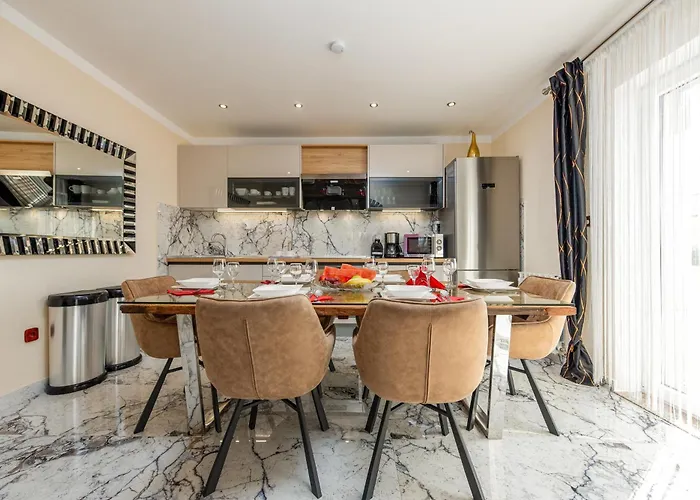 Luxury With A Swimming Pool Turanj, Biograd - 18274