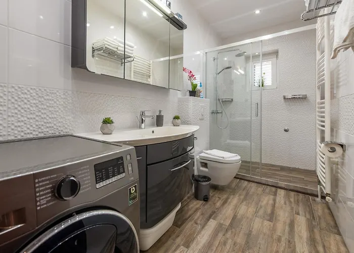 Villa Luxury With A Swimming Pool Turanj, Biograd - 18274 *